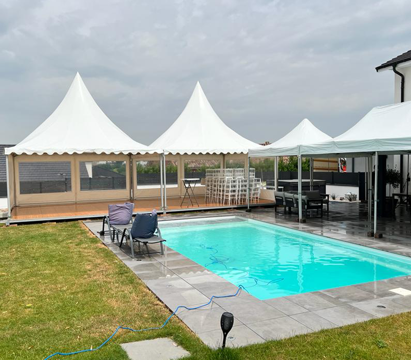 2 PAGODES PLANCHER AVEC BARNUMS